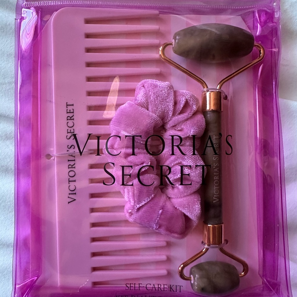 Victoria's Secret Pink Self-Care Set